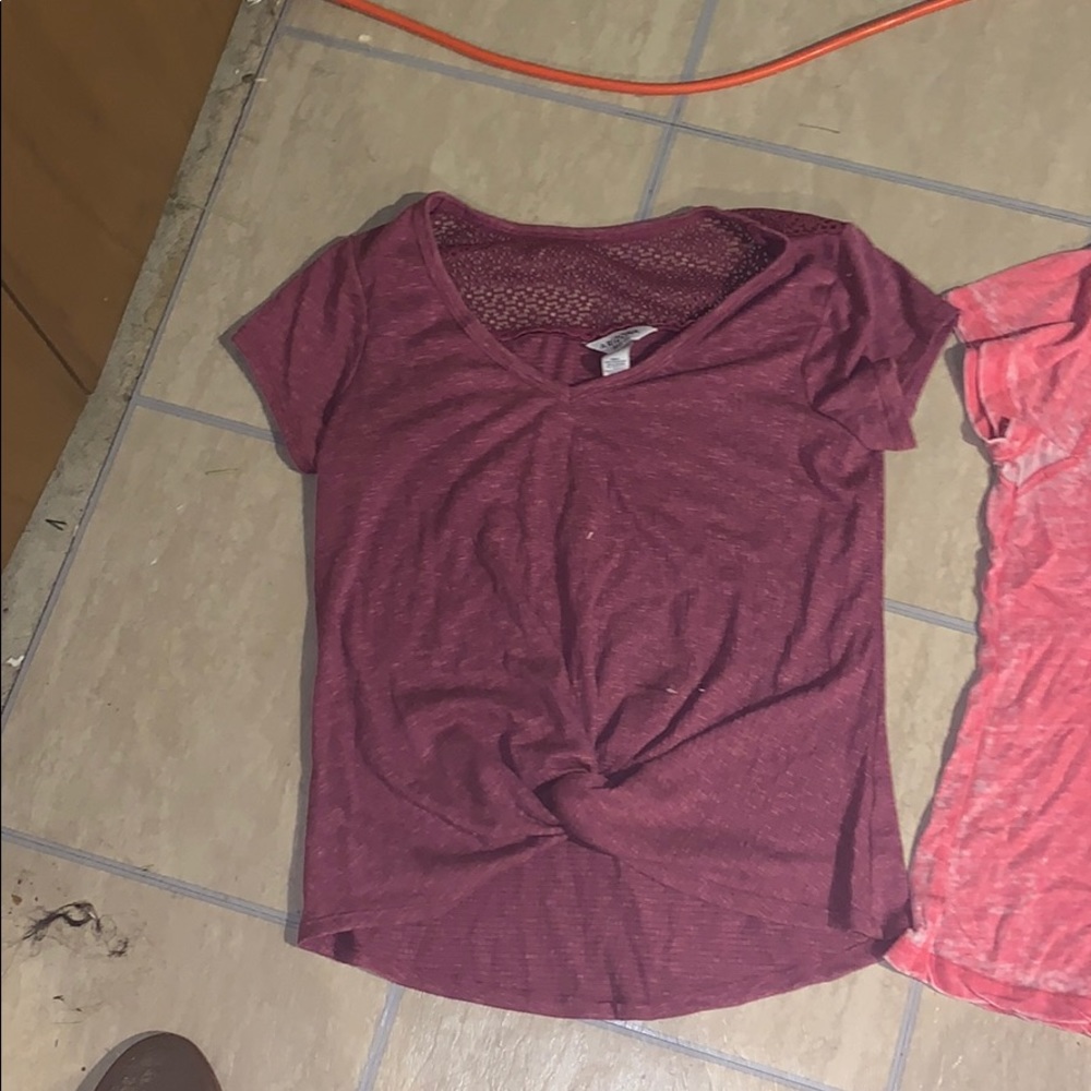 2 never used amazing t shirts! Never worn!